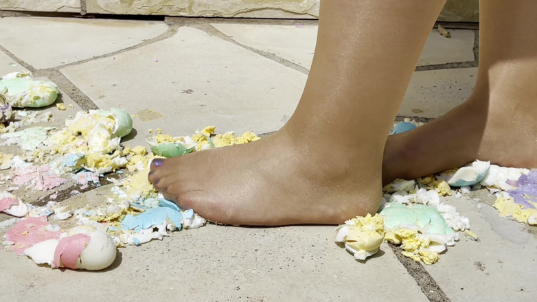 Tights free: Crushing easter eggs in my heels and pantyhose