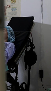 Videoclip cu fetiș medical cu examen Covid