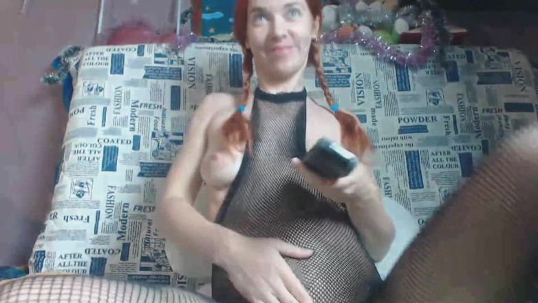 Risky Hairy Couple: Redhead Teen Girl