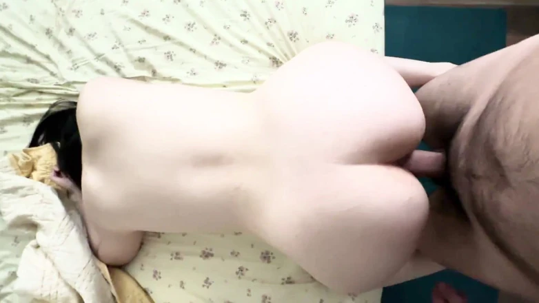 SquishMallow3328: Kinesiska MILF har en legendarisk bubbla röv