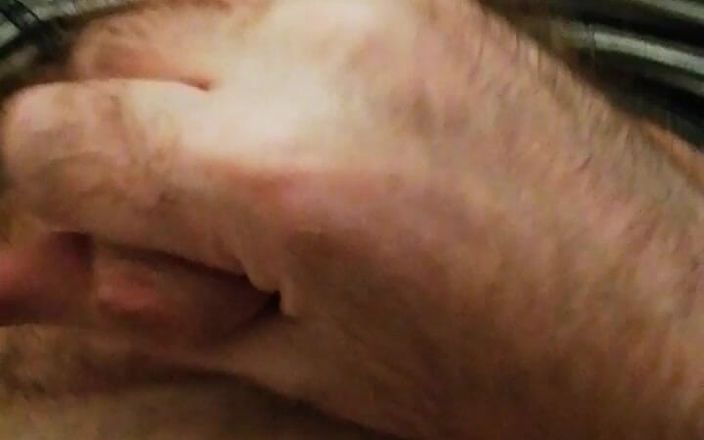TheUKHairyBear: UK Hairy Daddy Bear. Waking My Cock Showing off My...
