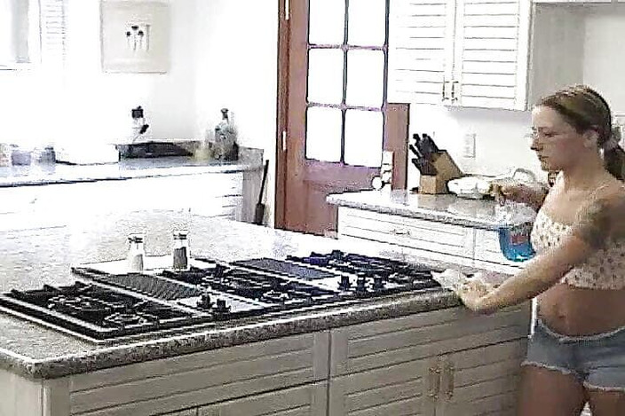 Radical: Quente safada esposa amadora gosta de chupar um pau