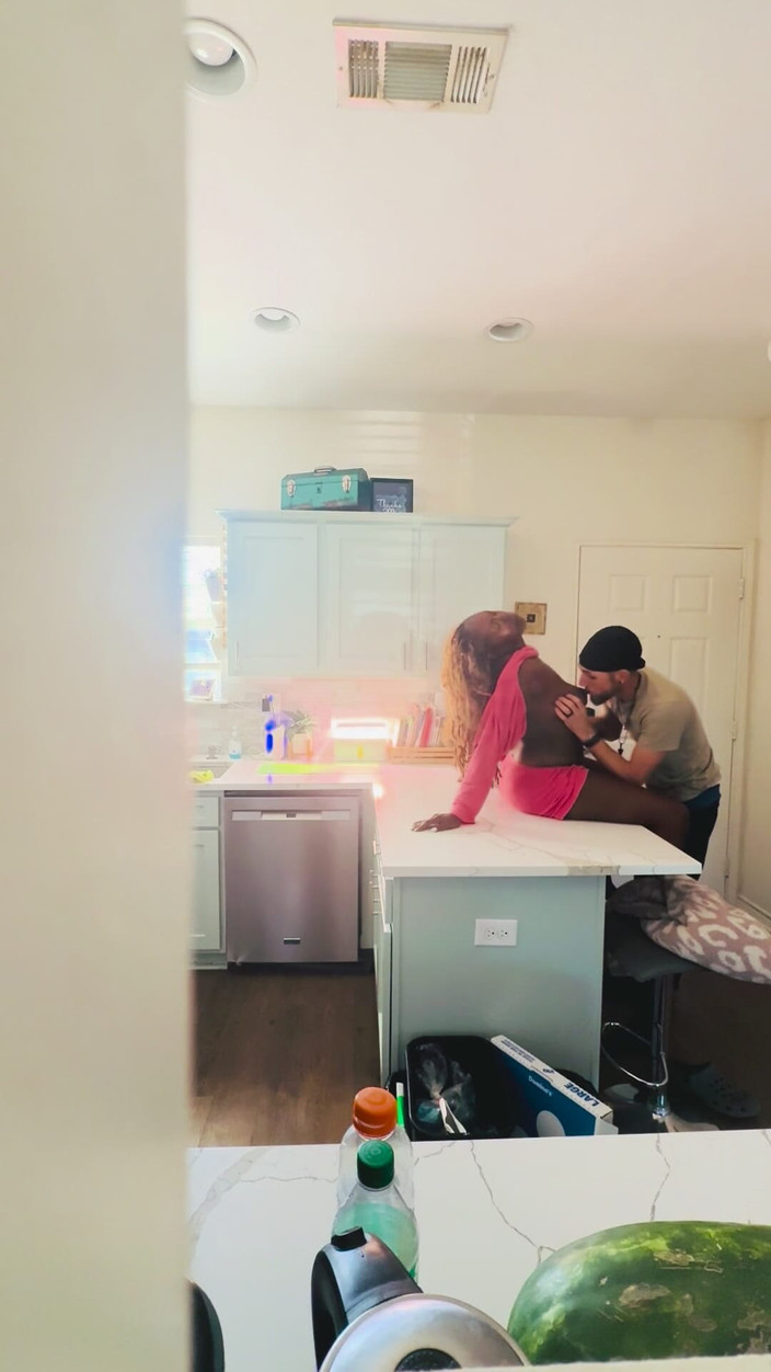 White chocolate: StepSon catches his ebony busty mom fucking the white neighbor.