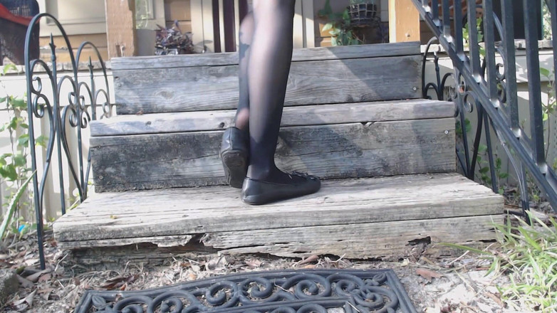 PandoraSG: Pisoteando al aire libre en las escaleras en pisos