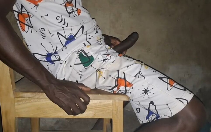 Power dick: Een zwarte pik masturbeerde in plaats van gezogen