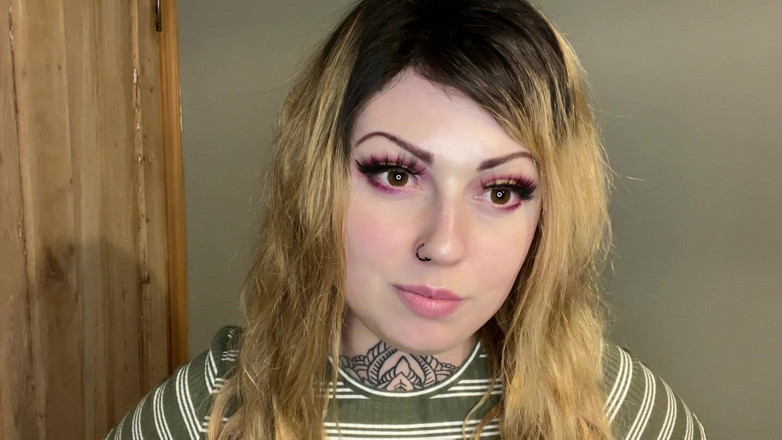 Miss Valentina: Aplicação submissa