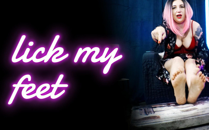 Lady_Angela: Lady Angela klęka przed swoją boginią i czcij jej stopy...