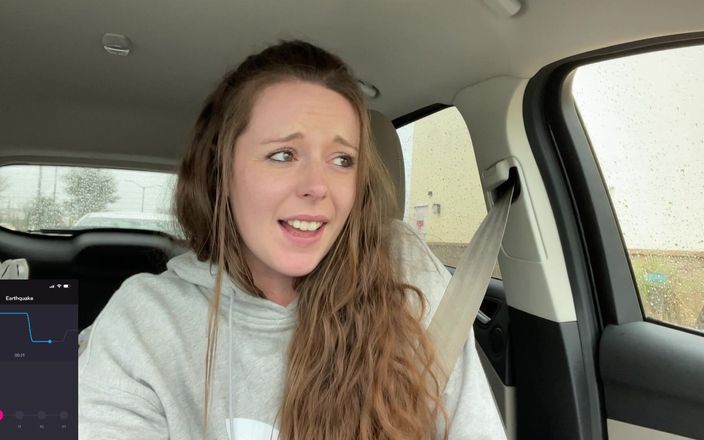 Nadia Foxx: Enjoying a Good Masturbation Session in the Car by Target...