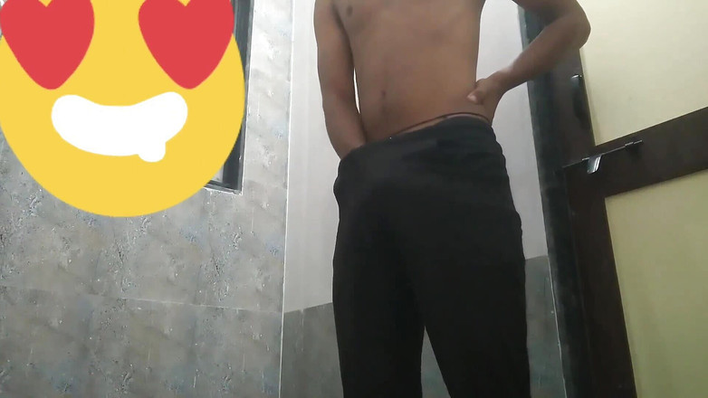 PWeggto wav: बाथरूम में लड़के के साथ सेक्सी हॉट।