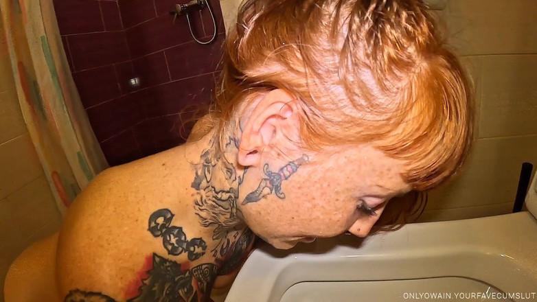 Yourfavecumslut: Голодна повія мочиться і звикає