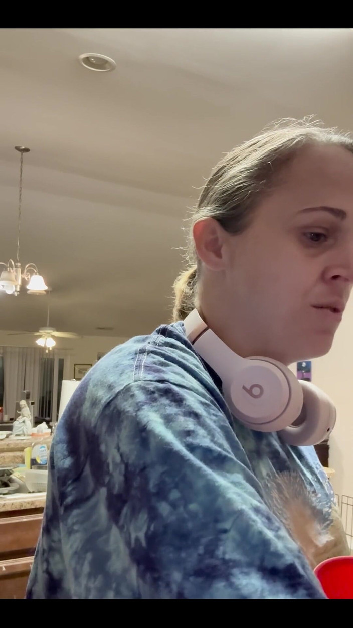 Suzy Wylde: Iced Coffee Hacks dengan Gal Awak Suzy Wylde