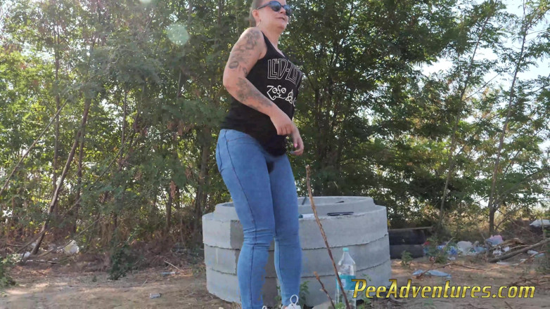 Pee Adventures: Mijando em seus jeans enquanto exercita ao ar livre