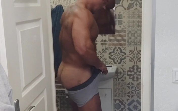 Dexterxxlfun: Mr Guru culturista papi amigo chupado de dexterxxl