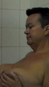 John Is Pissing on Jen in the Shower