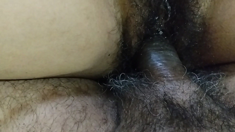 Anar Kali: Вітчим трахається, смокче, прелюдія з її зведеною сестрою в позі раком