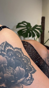 Hot and Horny Pornstar Wants Me to Fuck Her in the Ass - Lorena Doll