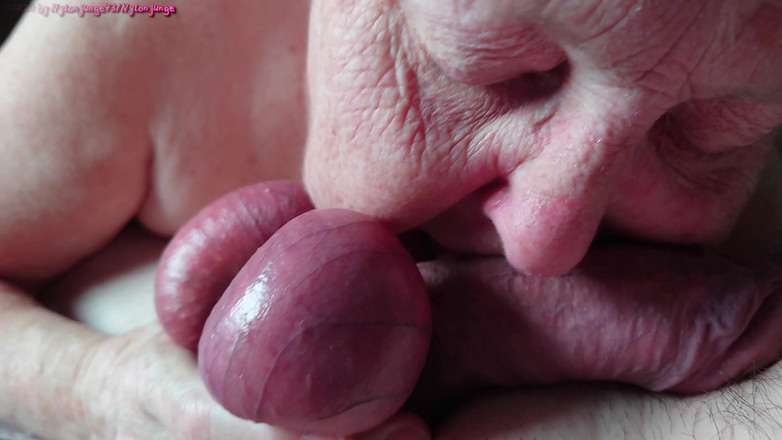 NylonjungeCarmen: 角質おばあちゃんと脂肪睾丸