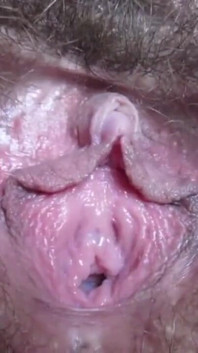 Hairy pussy is not an obstacle to clit play