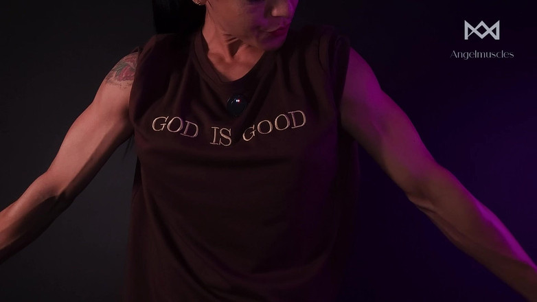 Angelmuscles: POV: Poddala se mým žilnatým pažím