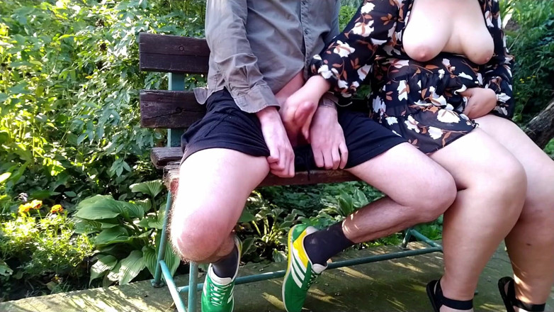 OurFetishLife: Als stiefmoeder haar slappe blik laat zien, komt stiefzoon snel...