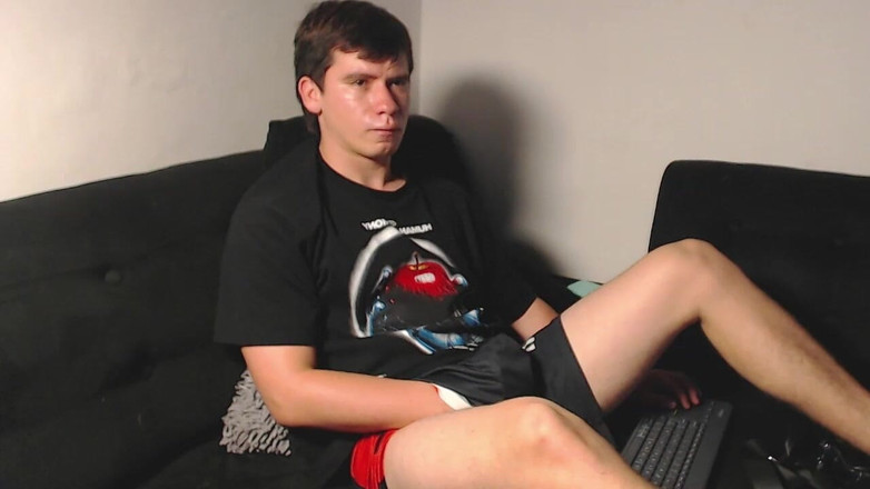 Icyhot707: Straight Trägt Kleidung Und Zieht Sich Für Jemanden in Einer...