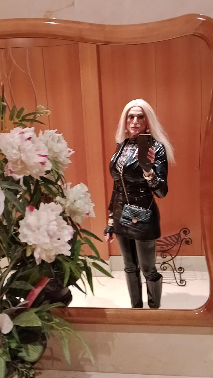 Tatiana Zorrita: विनाइल 2