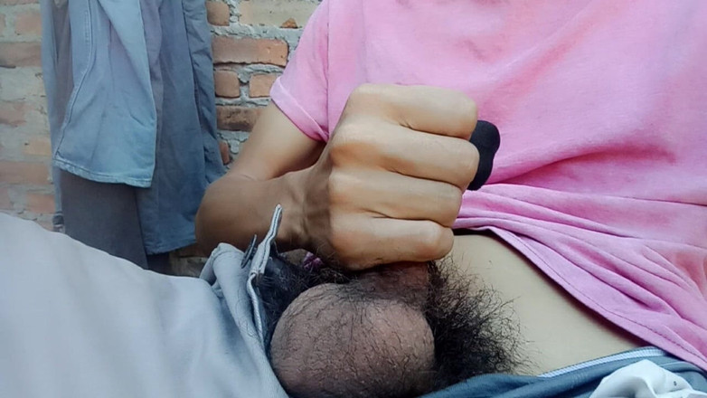 WolfGV: Žhavá mladá žena tahá její penis