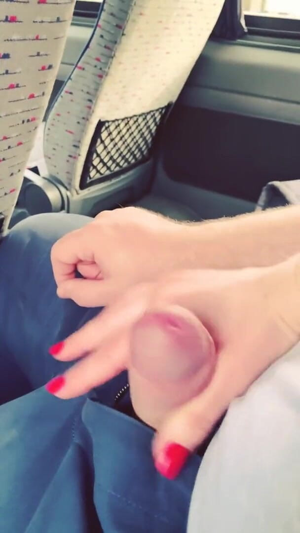 SugarNadya: SugarNadya decided to jerk off a stranger in outdoor on...