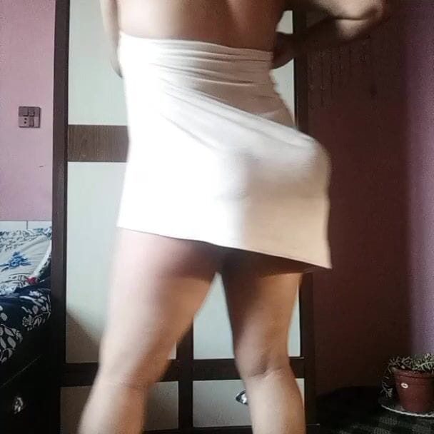 Sexy girl ass: Indisch meisje volledige naaktshow