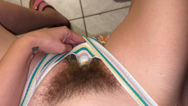 Cuteblonde666: Super Thick and Long Plussy Hair Bush Closeup