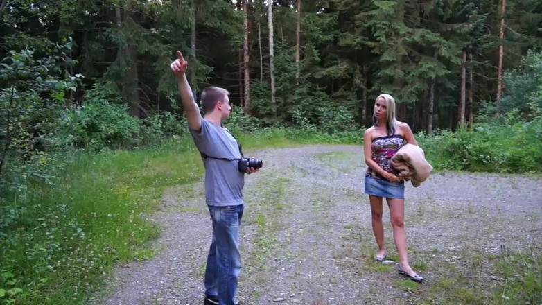 Still Slut: MILF bertetek besar yang hebat melancap dengan dildo dan dapat...