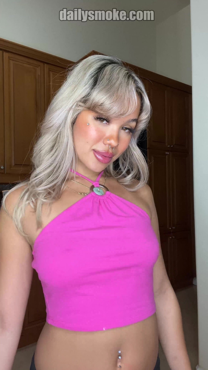 Daily Smoke: Luna Luxe Monday Vibes (humo diario)