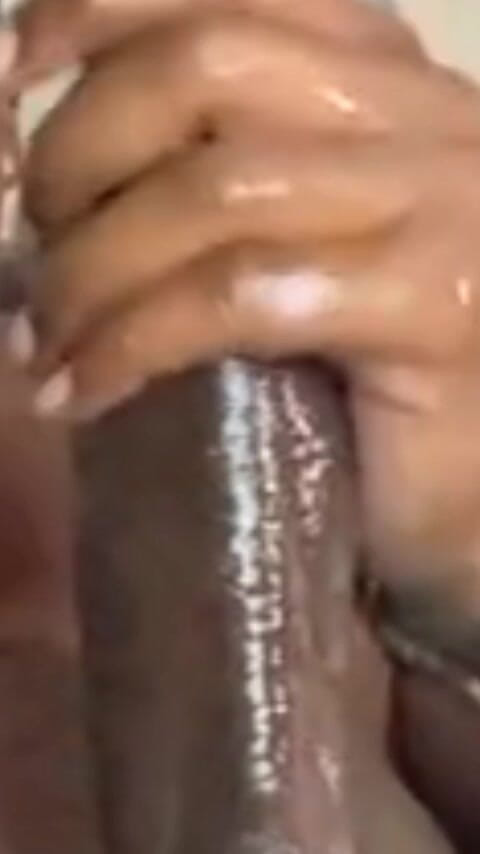 Cum Jacking: Saya berfikir tentang cara dia mengongkek batang saya