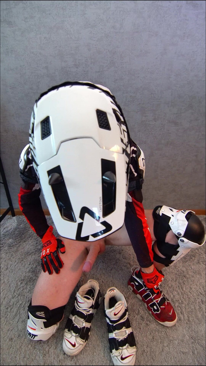 Sneakersmax98: Dick uvnitř mých oblíbených tenisek