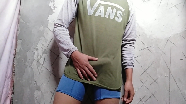 Chicos Virales: Teen boy back to masturbation videos