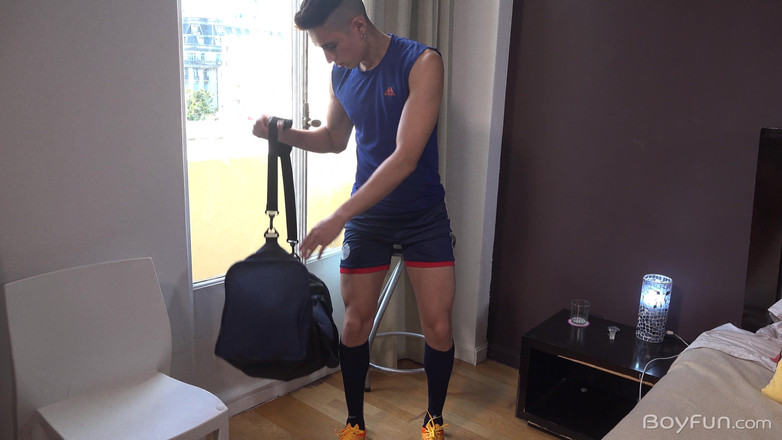 BoyFun Solo: Возбужденная спортсменка