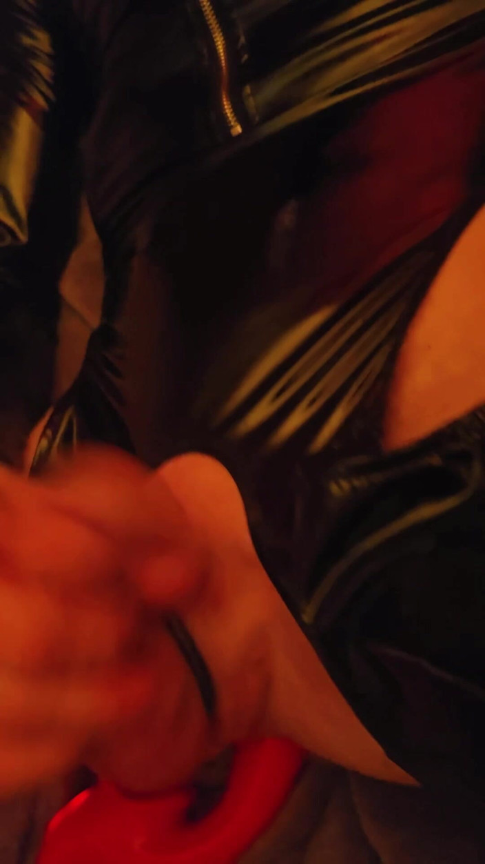 UnderstatedBet1: Saya terangsang apabila saya membuat anda terangsang