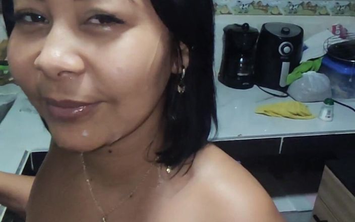 Crisanto999: Sesso con mia zia in cucina mentre suo marito è al...