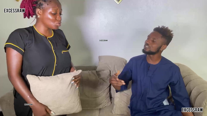 ExcessRaw: Aku kehilangan kedamaianku setiap kali dia pulang ke rumah