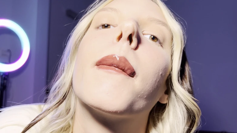 Mini Elfie: Fetiche de cara caliente