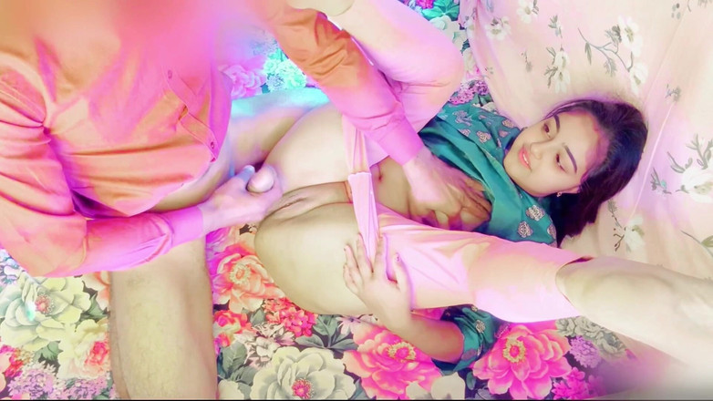 Your_aisha: Индийская дези горячая деревенская девушка трахается, первый раз трахается, она сказала трахнуть меня быстрее я хочу большой хуй, видео XXX