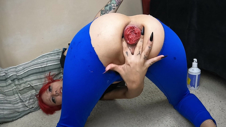 SatanicCandy: Godzilla zničila Petite zadek až do dokonalého výhřezu