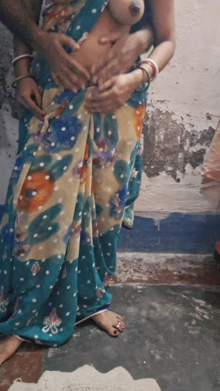 Busty Banuu: Hot Village Bhabhi Ki Chudai