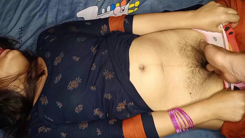 Queenrima: Selbstgedrehte dorffrau betrügt ihren ehemann, der von Devar gefickt wird