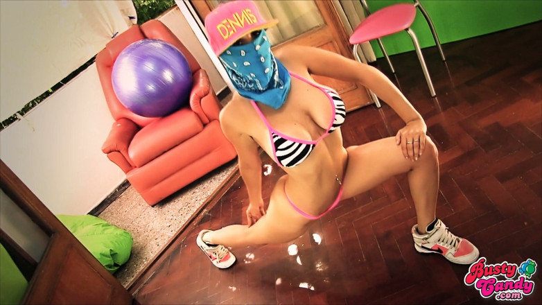 Busty Candy: Вінтаж! Дивовижна дупа, визначення кралі з блідою дупою та великі цицьки! Цицькаста офіційна повна відео - bc-001