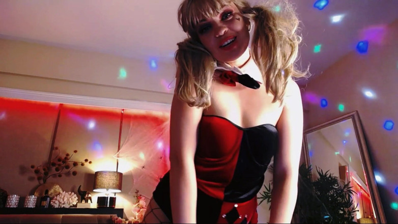 Kiras Secrets: Harley Quinn vs tú