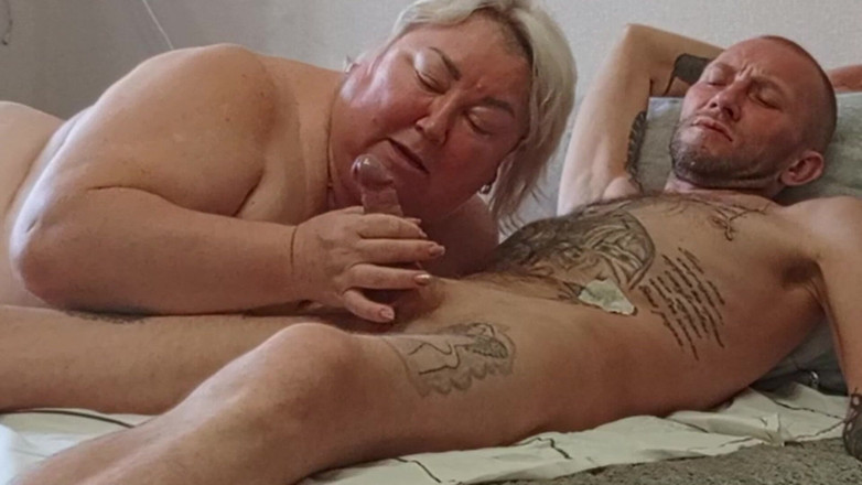 Zona901: Macecha miluje hluboké kouření a cítí chuť horkého spermatu v...