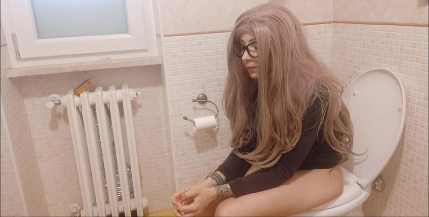 savannahamatoriale: सबसे हॉट पेशाब हमेशा और केवल मेरी सौतेली मम्मी है