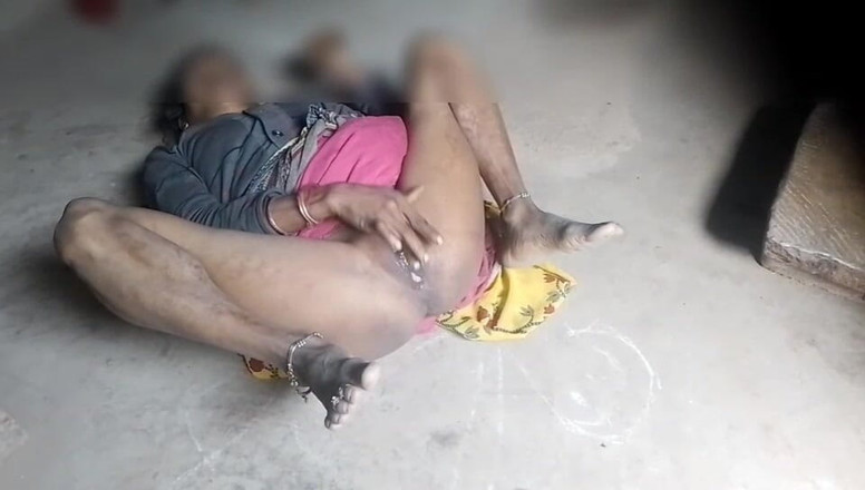 Deshi girl 9: Cuando descansaba sola ese día, me acordaba de mi esposo