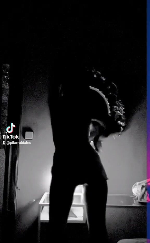 Sensualpolestar: कामुक पोलेस्टर विंटेज